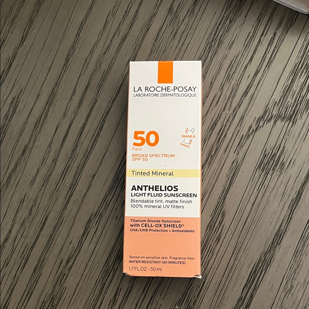 La Roche-Posay Anthelios Tinted Mineral Sunscreen SPF 50 - Orange